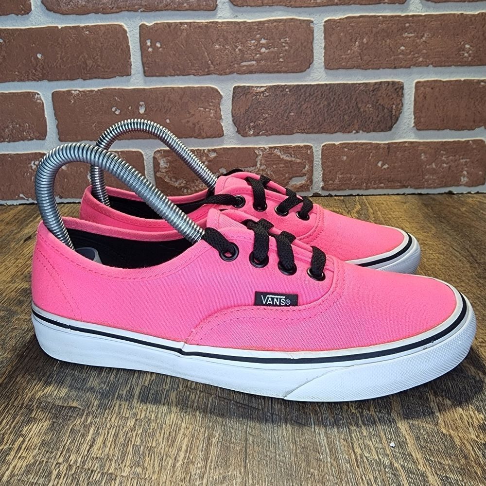 Vans Classic Shoes Womens Size 6.5 Athletic Sneakers pink.